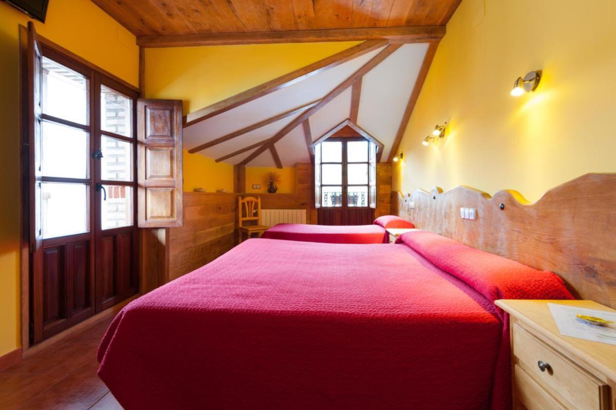 Posada Casa Rosalia 카스트로우르디알레스 외부 사진