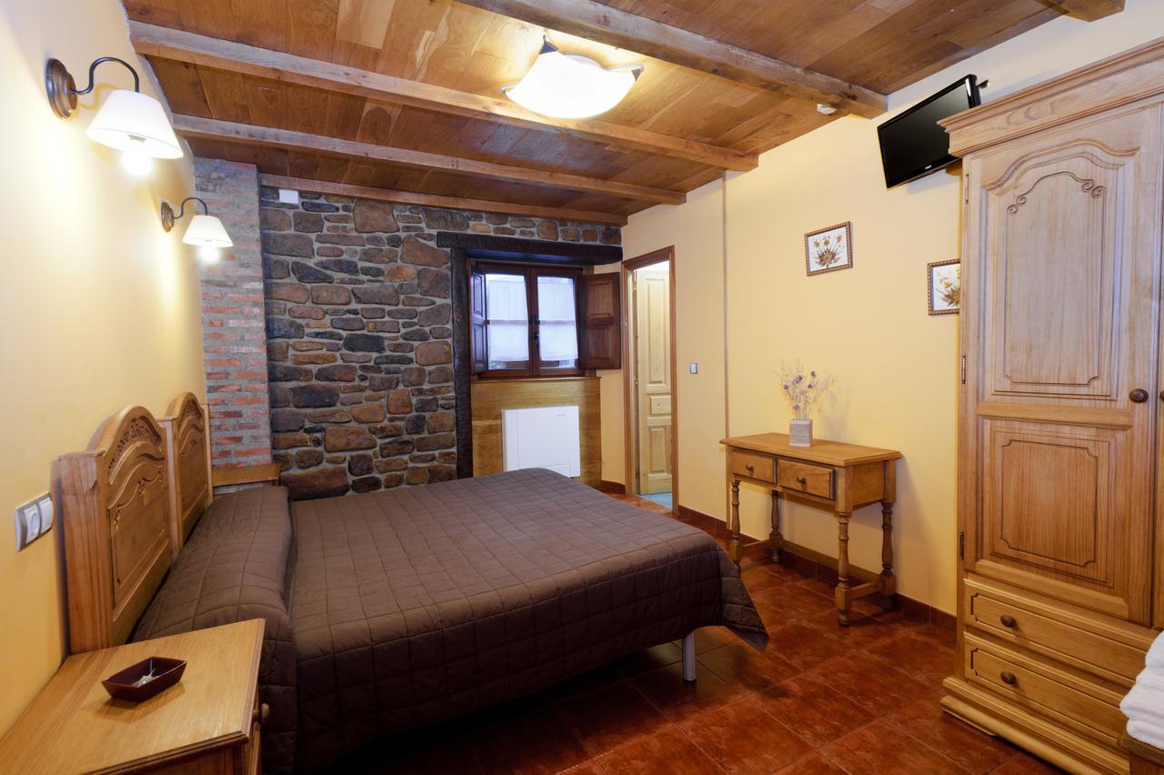 Posada Casa Rosalia 카스트로우르디알레스 외부 사진
